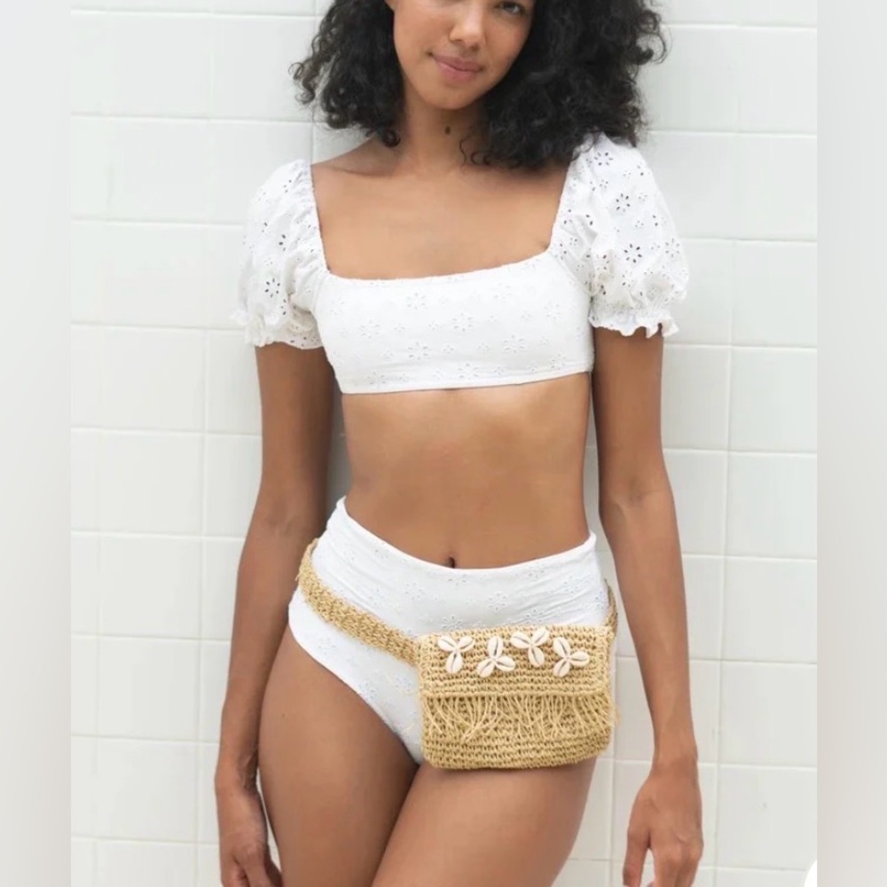 L Space Sienna Shell Raffia Fanny Pack Belt Bag - Picture 2 of 3